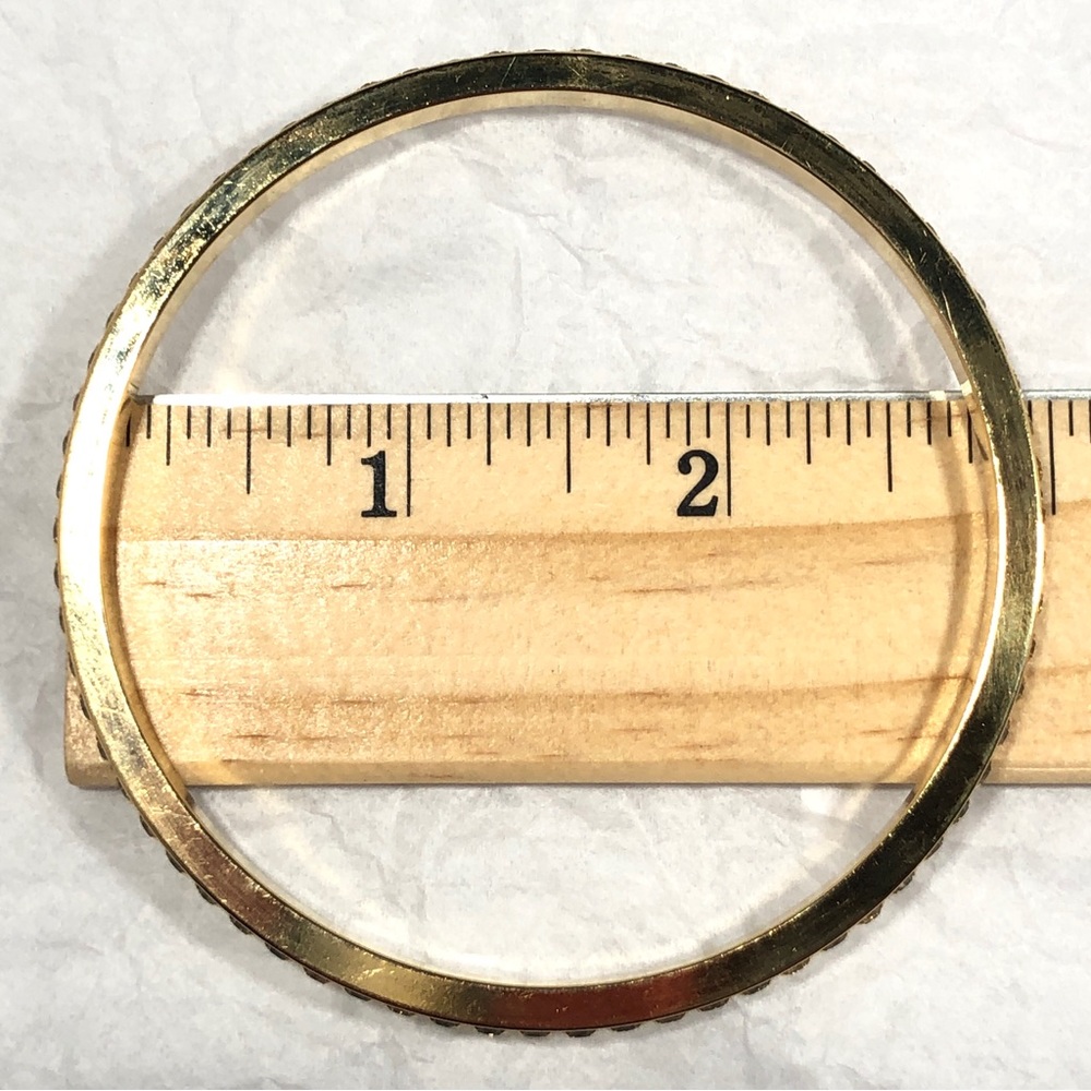 BRACELET - GOLD-TONE CIRCLE with 69 RHINESTONES. - Picture 5 of 6